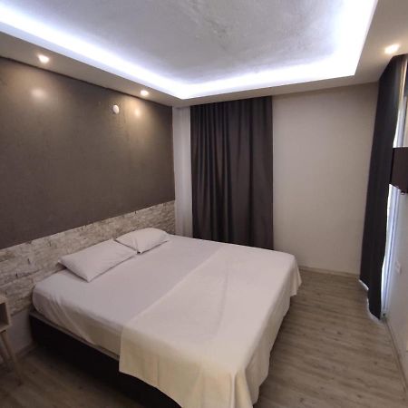 1989 Hotel Sebat Çeşme Zewnętrze zdjęcie