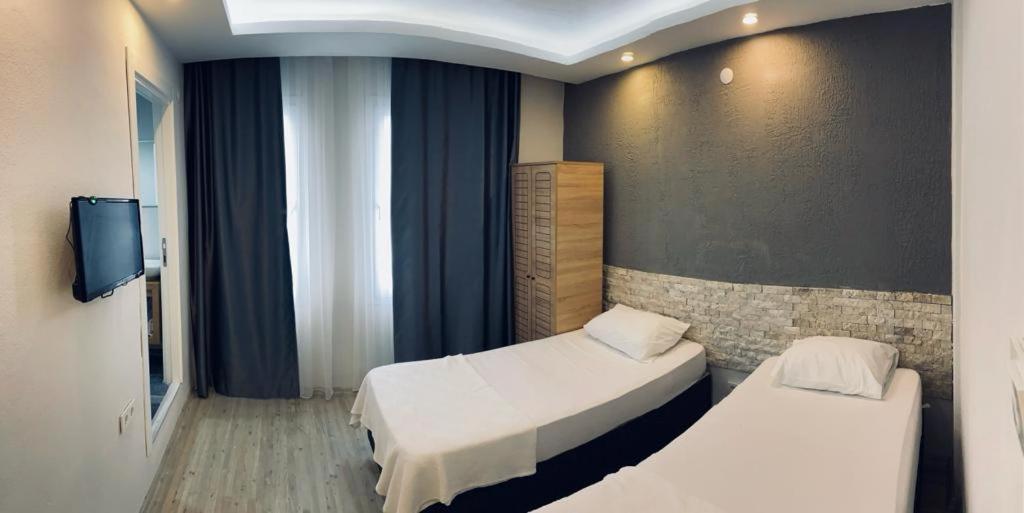 1989 Hotel Sebat Çeşme Zewnętrze zdjęcie