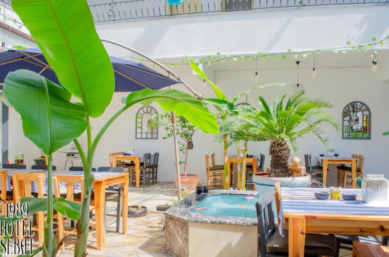 1989 Hotel Sebat Çeşme Zewnętrze zdjęcie