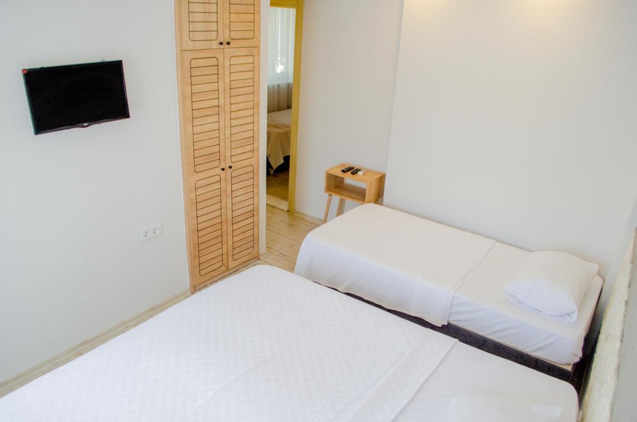 1989 Hotel Sebat Çeşme Zewnętrze zdjęcie